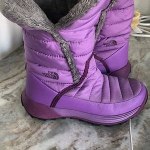 North face girls snow boots